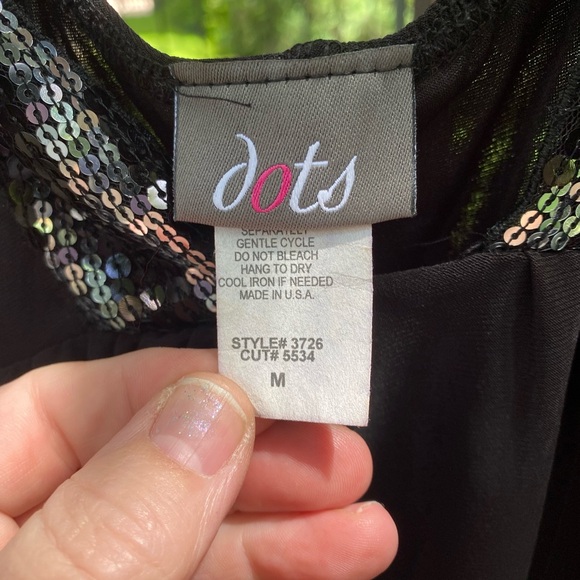 Inexpensive but cute dress from dots - Picture 4 of 5